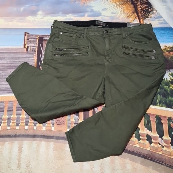 Torrid Sky High Skinny Jeans Size 24XS NWT - Picture 3 of 8